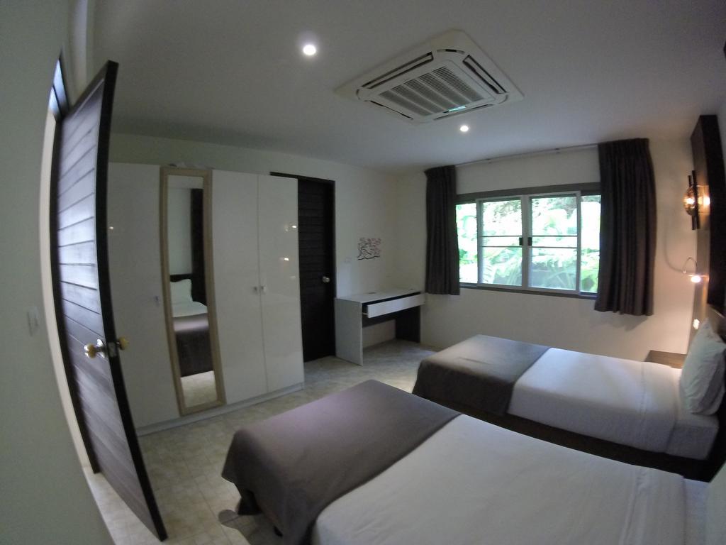 The Green Golf Condominium Kathu Room photo